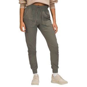 Lululemon Beyond the Studio High-Rise Jogger Pant Grey Green Swift Sz 8 NWOT